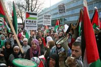 Sit-in outside British gov’t building on Nakba anniversary