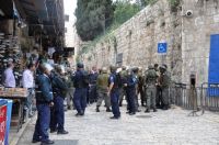 Settlers attempt to kidnap toddler in al-Khalil, beat up boy in Jerusalem