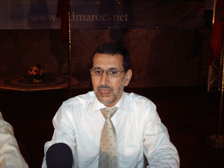 The Role of Moderateness in Political Stability