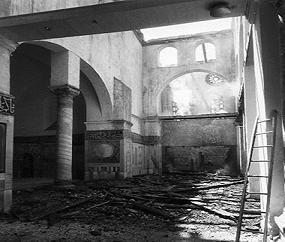 Zionist settlers set fire to historical mosque