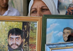 Report: Family members used to pressure Palestinians in Israeli detention 