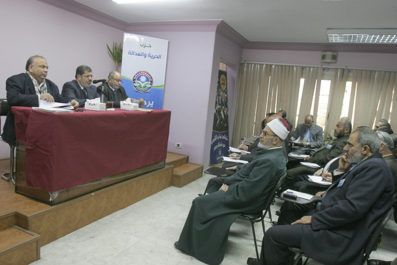 Morsi Demands Engaging All Stakeholders