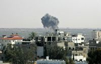 Israeli air raid wounds two Palestinians