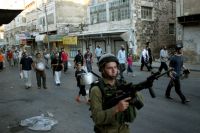 Thousands of Zionists hold rally at the Ibrahimi Mosque