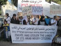 Women demonstrate in Jerusalem against Negev demolitions