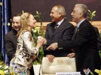 Egypt FM: US diplomats will not enter without visas