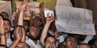 Muslim Brotherhood walks a tightrope in Egypt