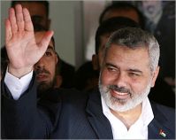 Haneyya: We are keen on improving the health sector in Gaza