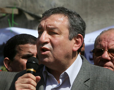 Egypt’s PM Calls on People to Remain Patient