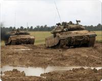 IOF damage cultivated land, fire at Gaza suburb