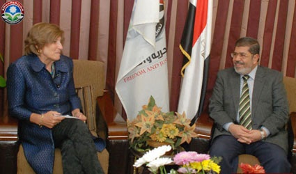 Dr. Morsi, Dutch Ambassador in Cairo: Egypt Deserves Urgent International Economic Aid