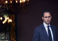 Activists petition against Gamal Mubarak.