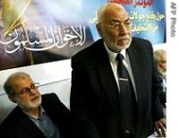 Powerful Islamic movement sees leadership struggle