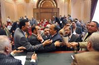 Hostage citizens and failed negotiations prompt parliament clashes