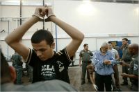 Askalan prisoners appeal for saving life of detainee