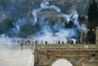 IOF troops turn Jerusalem into closed military zone