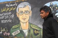 Captive Israeli soldier's parents march for swap