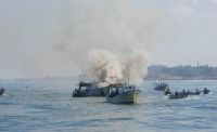 Witnesses: Israeli navy abused, abducted two fishermen along Gaza Strip coast